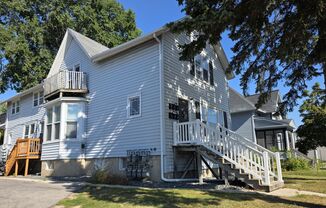 208 S Webster Ave - Complex