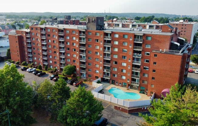 3 beds, 2 baths, 1,644 sqft, $4,600, Unit 711