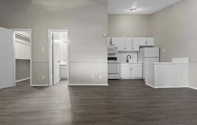 Studio, 1 bath, 400 sqft, $775, Unit PF-112