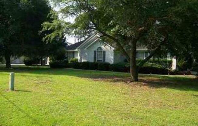 A Stunning Home Awaits in Crestview Plantation