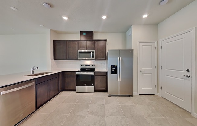 3109 EMERALD ACRES LN