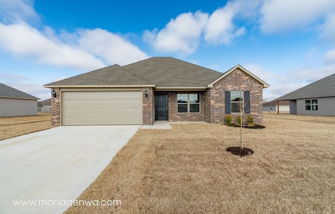 Cozy 4 Bedroom Elkins Home! Lots of upgrades!!