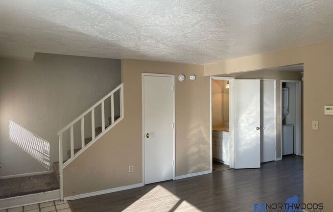 2 beds, 1.5 baths, $1,300, Unit Unit B