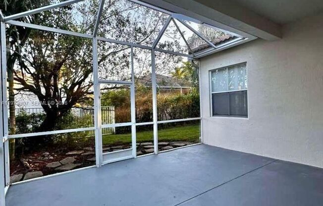 1761 ASPEN LN #1761 WESTON, FL 33327