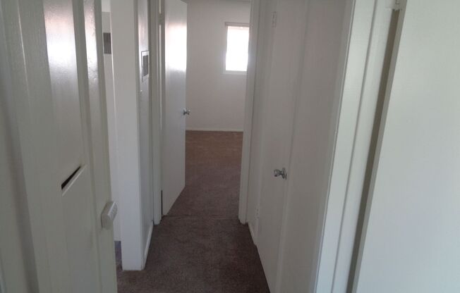 2 beds, 1 bath, $2,095, Unit 575 D