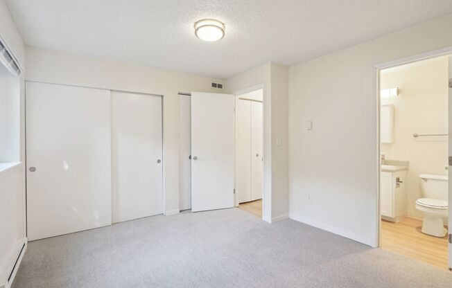 1 bed, 1 bath, 740 sqft, $1,399, Unit 1H