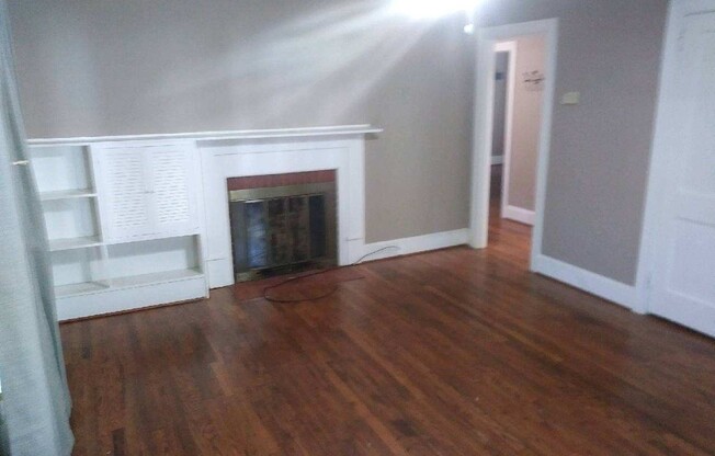 Cozy 2 Bed/1 Bath Home in Statesville - Covered Front Porch