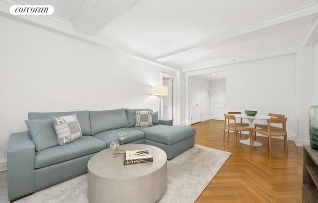 1 bed, 1 bath, 817 sqft, $5,850, Unit 9E