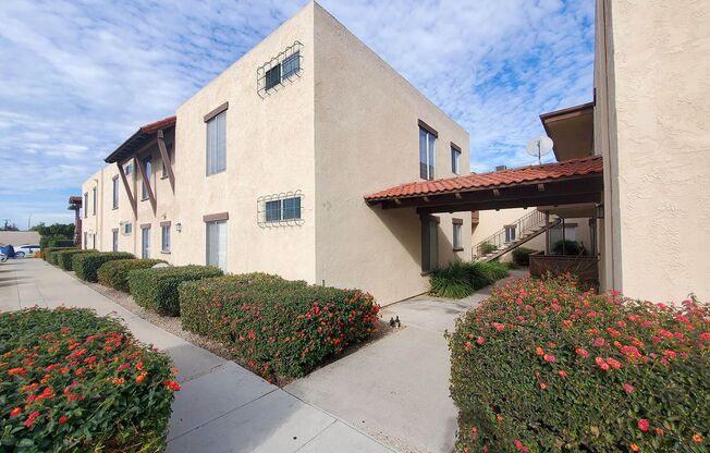 2 beds, 1 bath, $2,195, Unit 18