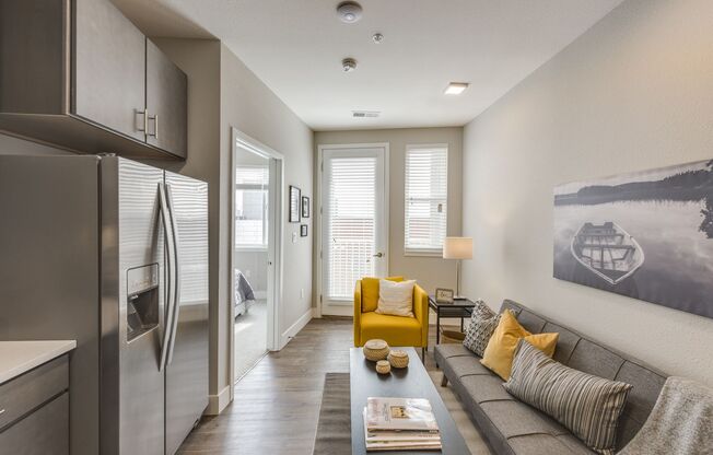 1 bed, 1 bath, 562 sqft, $1,595, Unit 403