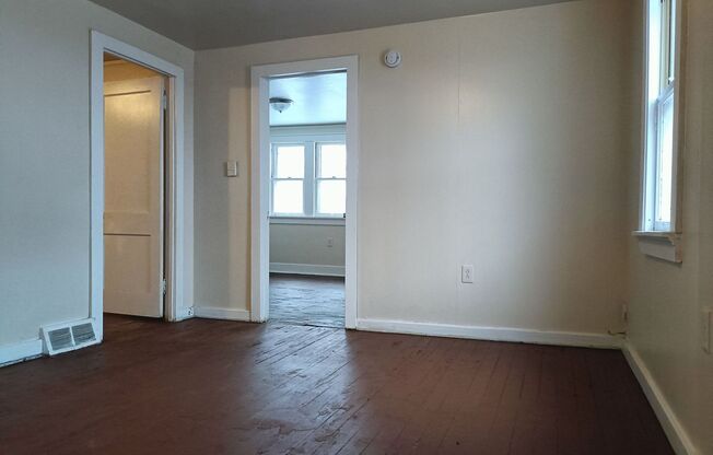 4 beds, 1 bath, $1,495