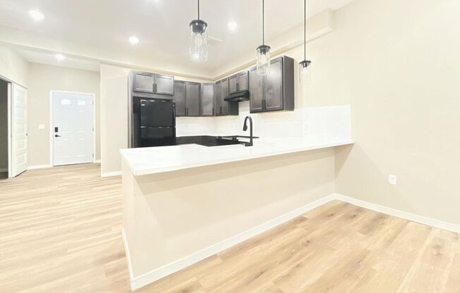 2 beds, 2 baths, 1,105 sqft, $2,499, Unit 4930-1