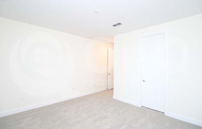 3 beds, 2.5 baths, 2,285 sqft, $3,199, Unit 44