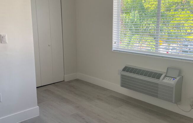 1 bed, 1 bath, 567 sqft, $2,280, Unit 11- Unit 10