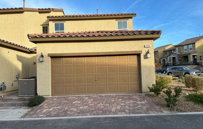 Upgraded, 3 bedroom Inspirada Townhome