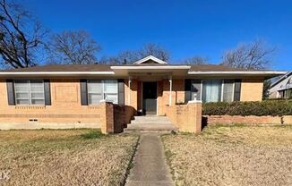 3209 Pecan Lane