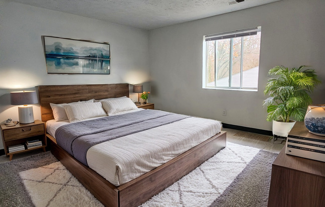 3 beds, 2 baths, $1,195, Unit 1100 3B