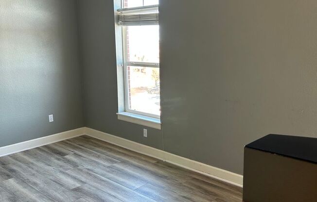 Spacious Condo with Private Balcony & Carport in Greenwood Village/DTC