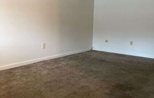 1 bed, 1 bath, 500 sqft, $750, Unit Unit 19