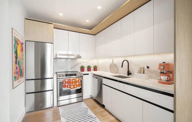 3 beds, 2 baths, $5,750, Unit 3F