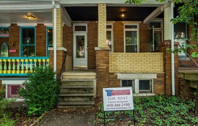 2026/2027 JHU Off-Campus Charles Village 3bd/1ba Rowhouse w/ W/D!! Available 6/9/26