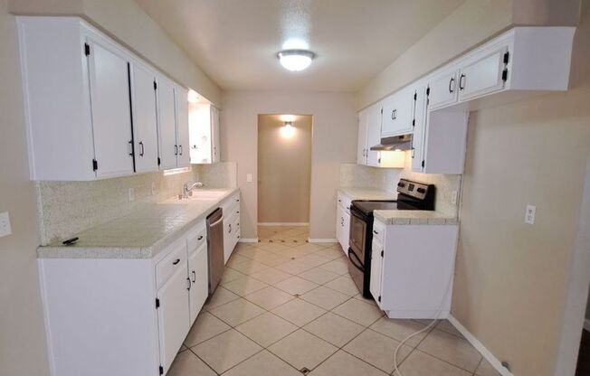 Stunning 4-Bedroom Kerman Home with Swimming Pool Available Soon!