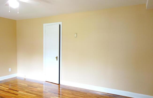 8210 Greenwood Avenue D&amp;G PROPERTIES LLC