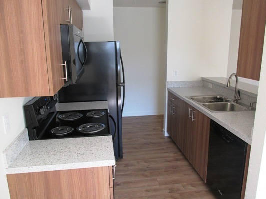 2 beds, 1 bath, 800 sqft, $1,450, Unit 304