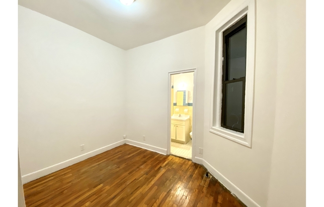 245 E 39 ST