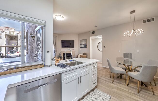 1 bed, 1 bath, $2,300, Unit # 1015