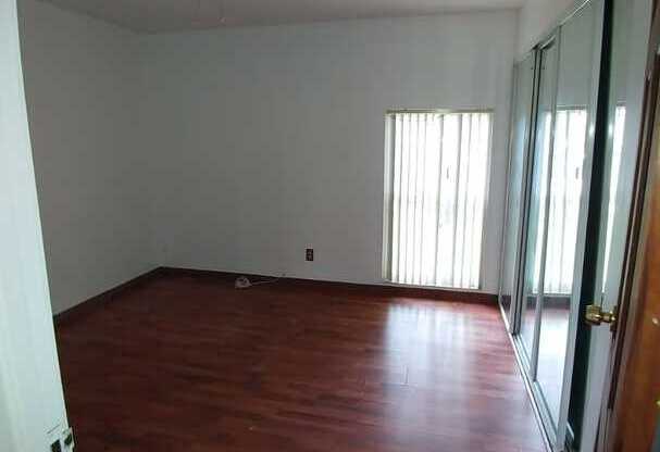 Great Renovated 3/1 |  Quiet family neighborhood