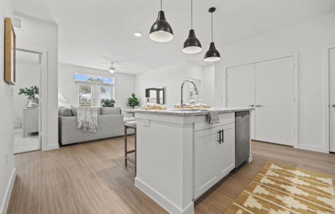 8101 LOYOLA LN