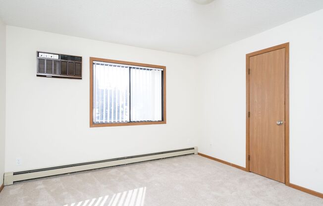 2 beds, 2 baths, 1,127 sqft, $1,800, Unit 210