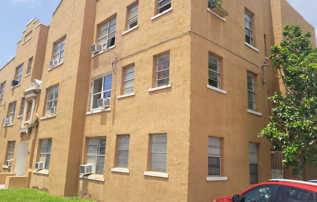 TIA Flagler Apartments