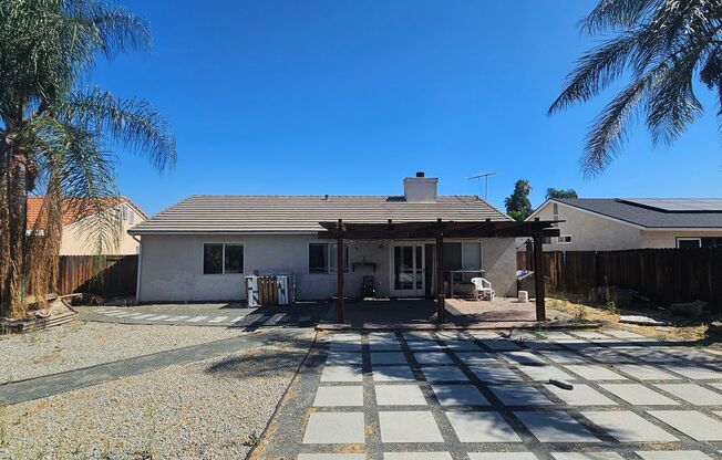 Spacious Single-Story Home with RV Parking – No HOA!