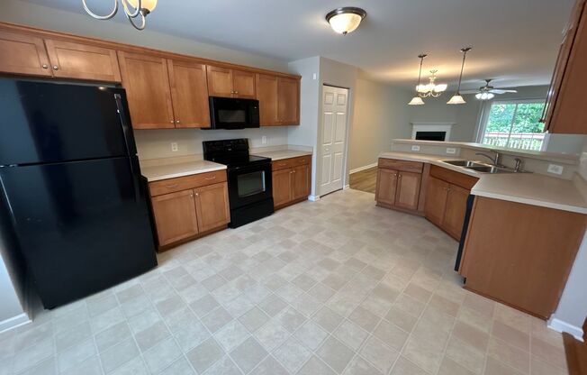 Beautiful 4 Bedroom | 3.5 Bedroom Raleigh Townhome