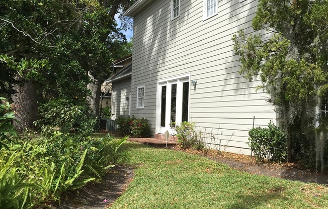 3 Story Home in Heart of Delaney Park