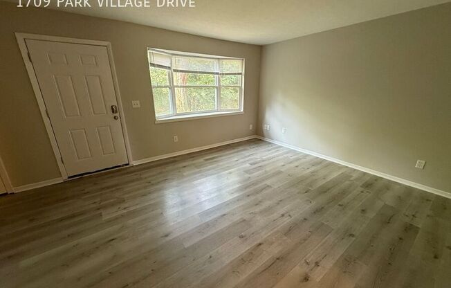 1709 PARK VLG DR