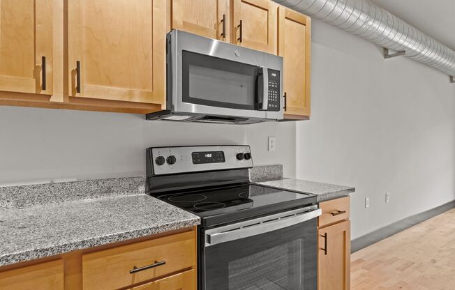 1 bed, 1 bath, 930 sqft, $1,399, Unit 208