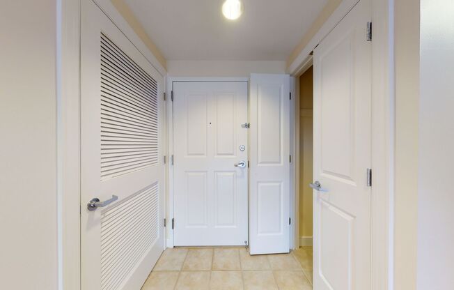 Chinatown 2 Bedroom 2 Bathroom In Amazing Centralized Building-Amenities Galore! Pets Welcomed!