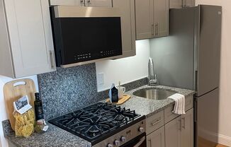 CHELSEA/BOSTON NO BROKER FEES BRAND NEW LUXURY OVERSIZED ONE BEDROOM WITH HOT WATER INCLUDED!