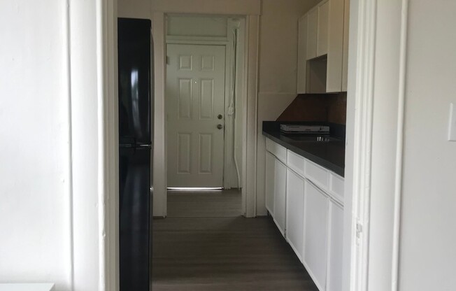 1 bed, 1 bath, 750 sqft, $1,695, Unit A