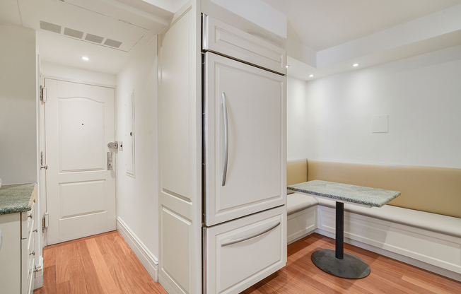 175 E 62 ST