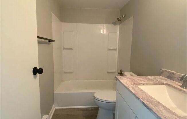 Oakhurst Apartments