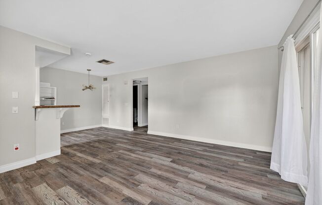 1 Bed /1 Bath Condo In Escondido- Water and Trash Included - Pool and Jacuzzi- Small Pets Accepted!!!