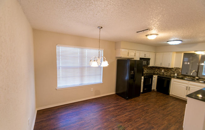 3 beds, 2 baths, $1,900