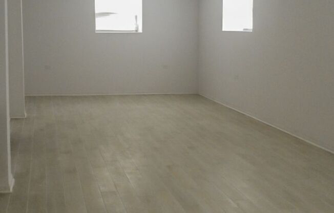 Studio, 1 bath, 615 sqft, $1,595, Unit 2009-12