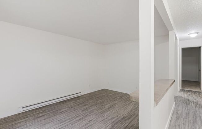 1 bed, 1 bath, 788 sqft, $1,300, Unit 902