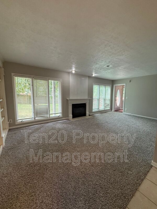 3812 WINGATE DR