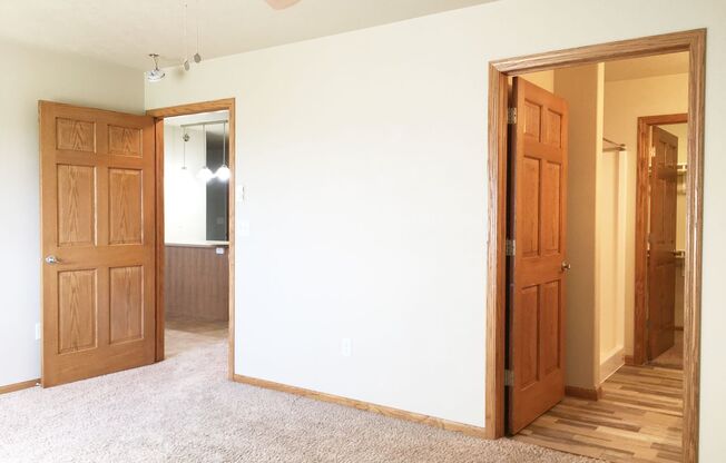 2 beds, 2 baths, 1,125 sqft, $1,195, Unit 1320-201